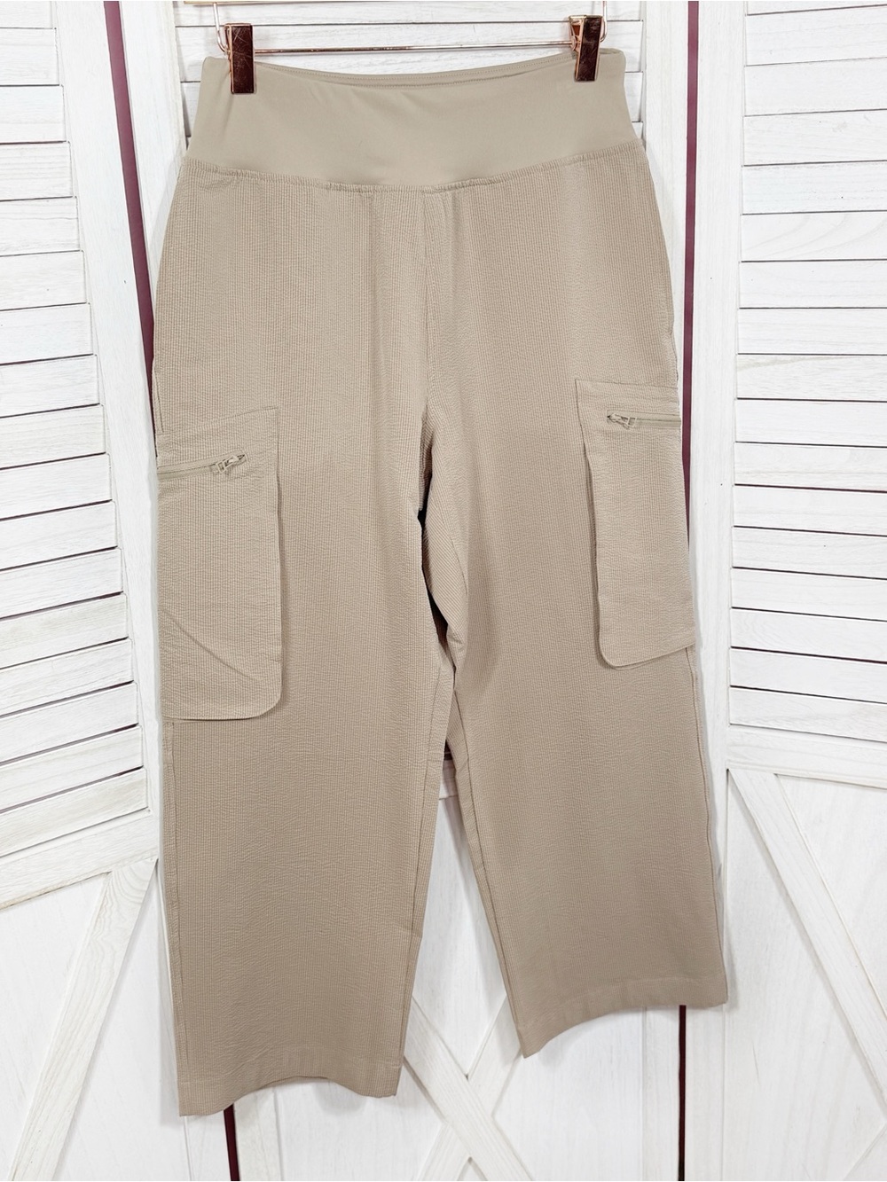 Sage Collective Textured Cargo Pocket Crop Pants Kahki Tan Small Utility Casual